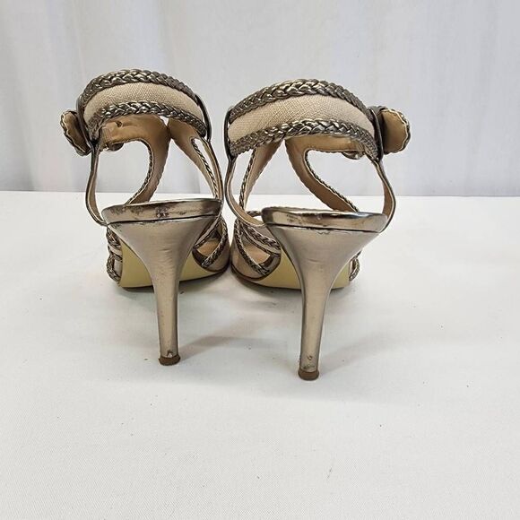 Tahari LIMA womens bown Silver high heels size 9.5M linen upper leather soles - Picture 4 of 11